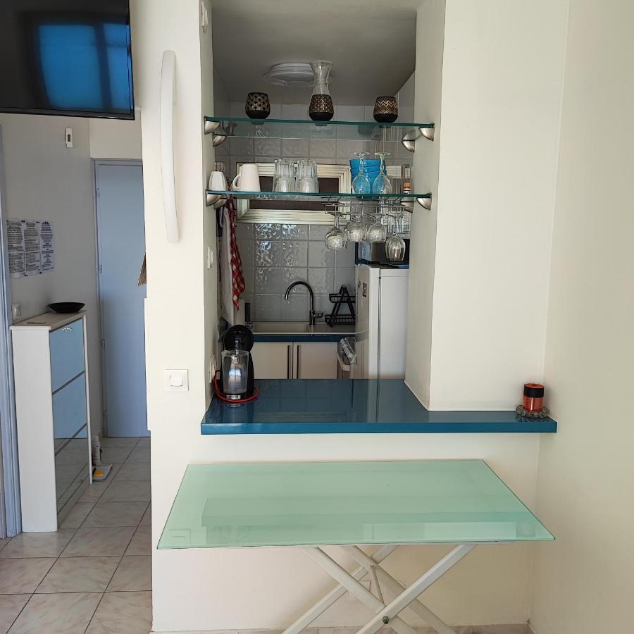Grand Studio Bord De Mer- Acces Direct Aux Plages Saint-Laurent-du-Var Luaran gambar